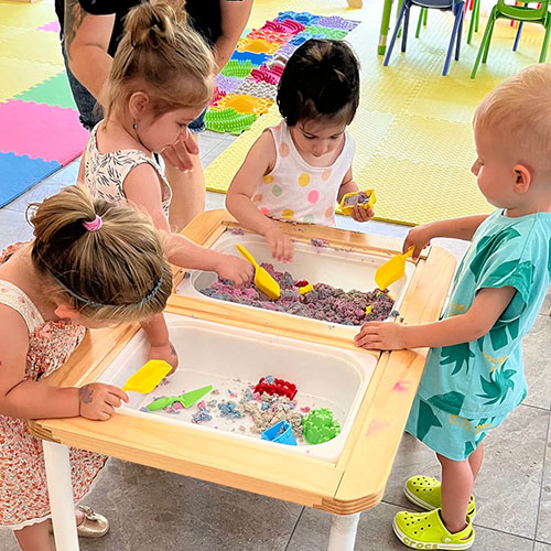 Montessori vzdelávanie Laland